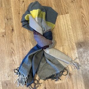 Like new Gap scarf
